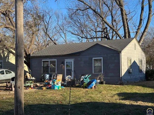 229 SE 35th Ter, Topeka, KS 66605