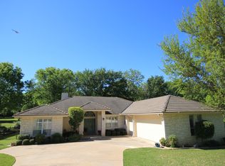 108 Burr Oak, Kingsland, TX 78657