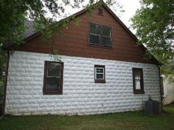 5th image of 2534 Larkwood Ln