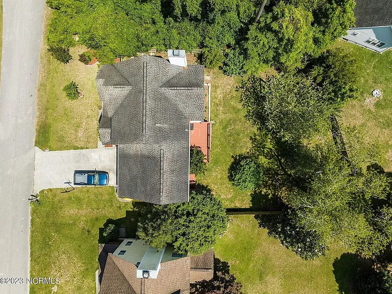 1010 Meridian Dr — Photo 47