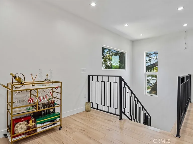 4432 Melbourne Ave — Photo 25