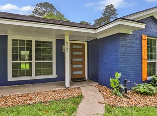 922 Lake Glen Rd, Huffman, TX 77336