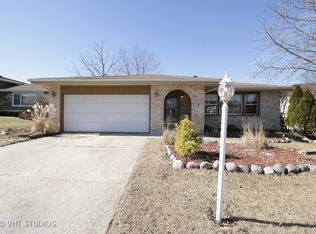 15528 Orogrande Dr, Oak Forest, IL 60452