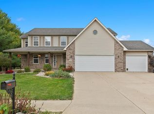 348 Old Homestead Dr, Troy, IL