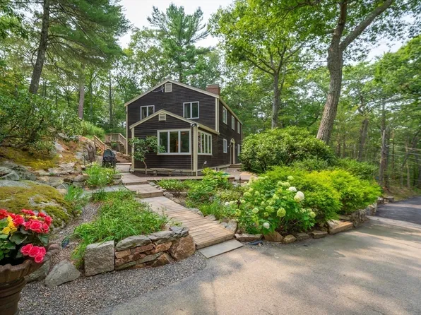 3 Big Rock Rd, Manchester, MA 01944