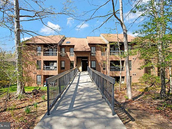 2nd image of 44788 Locust Ridge Ct #6A