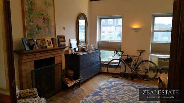 Rented by ZealEstate Group Inc | media 49