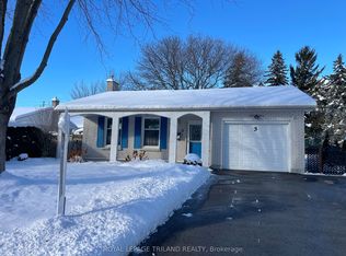 3 Kendall Ct, London, ON N5X1E4