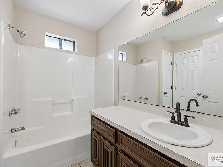 5819 Linares St — Photo 14