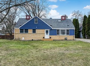 425 E 59th St, Westmont, IL
