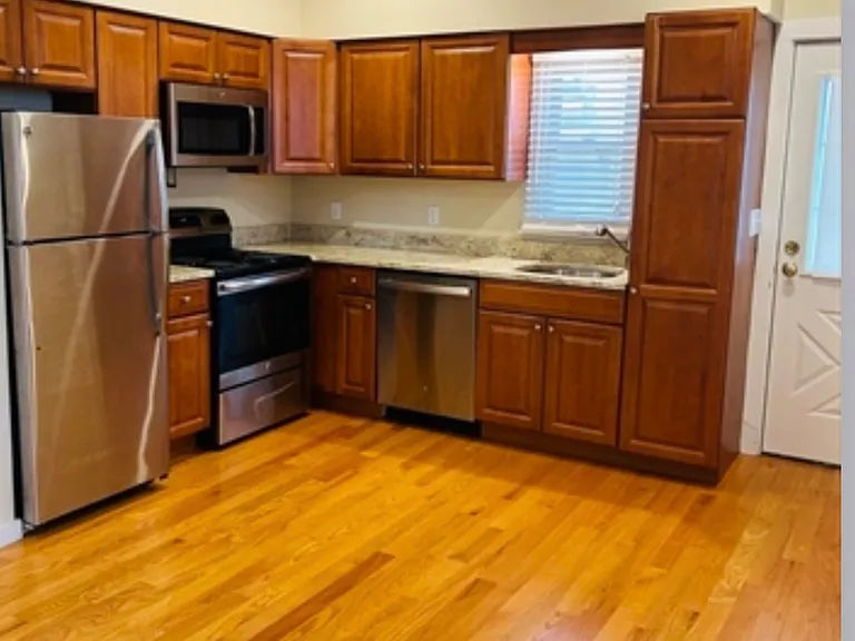 12 Surrey St #2 — Photo 3