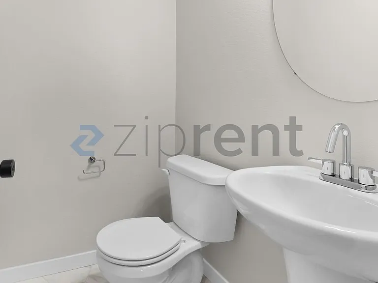 13717 Admiralty Way #L4 — Photo 11