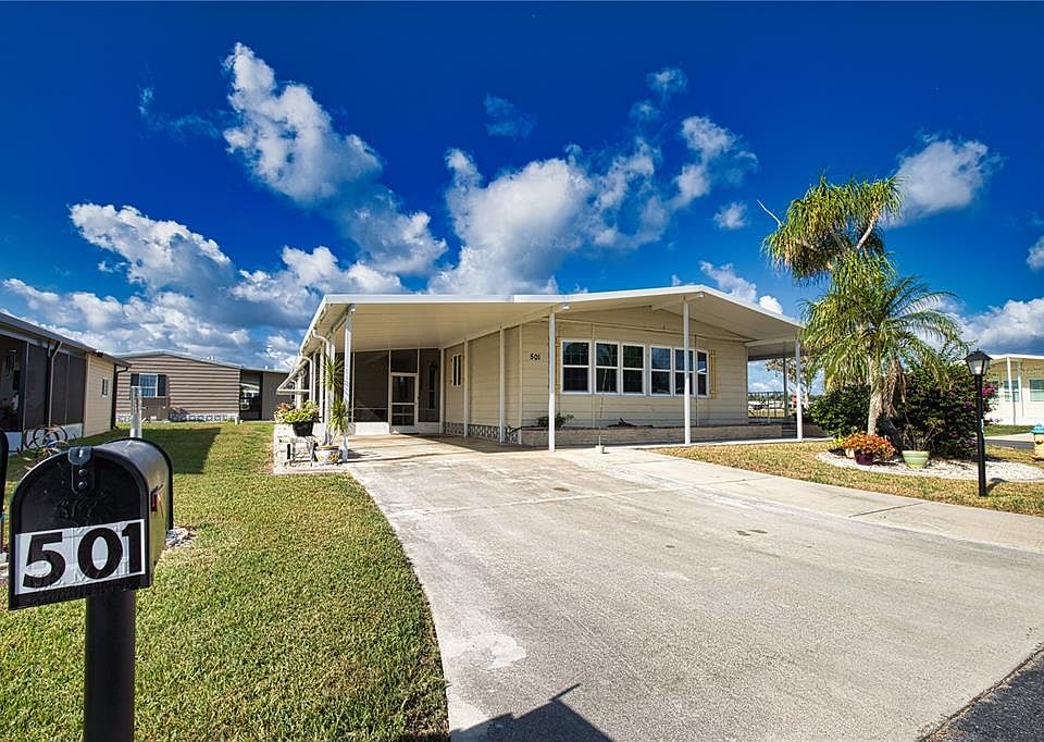 1st image of 501 LA PLAYA CIRCLE