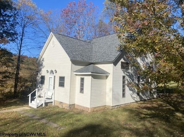 752 Little Mill Fall Rd, Fairmont, WV 26554