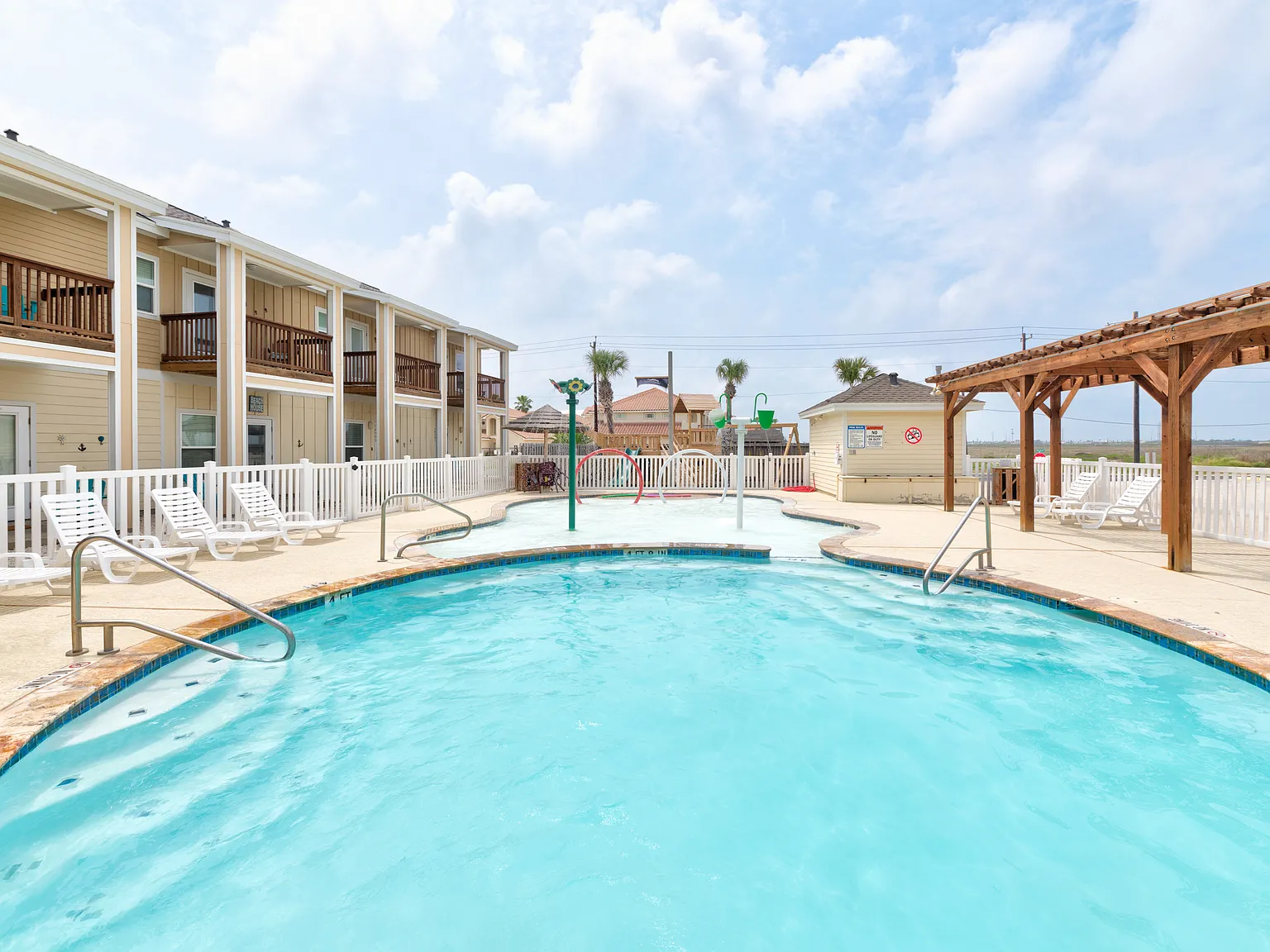 2 bed, 1168 sqft, $3,800 — Photo 1
