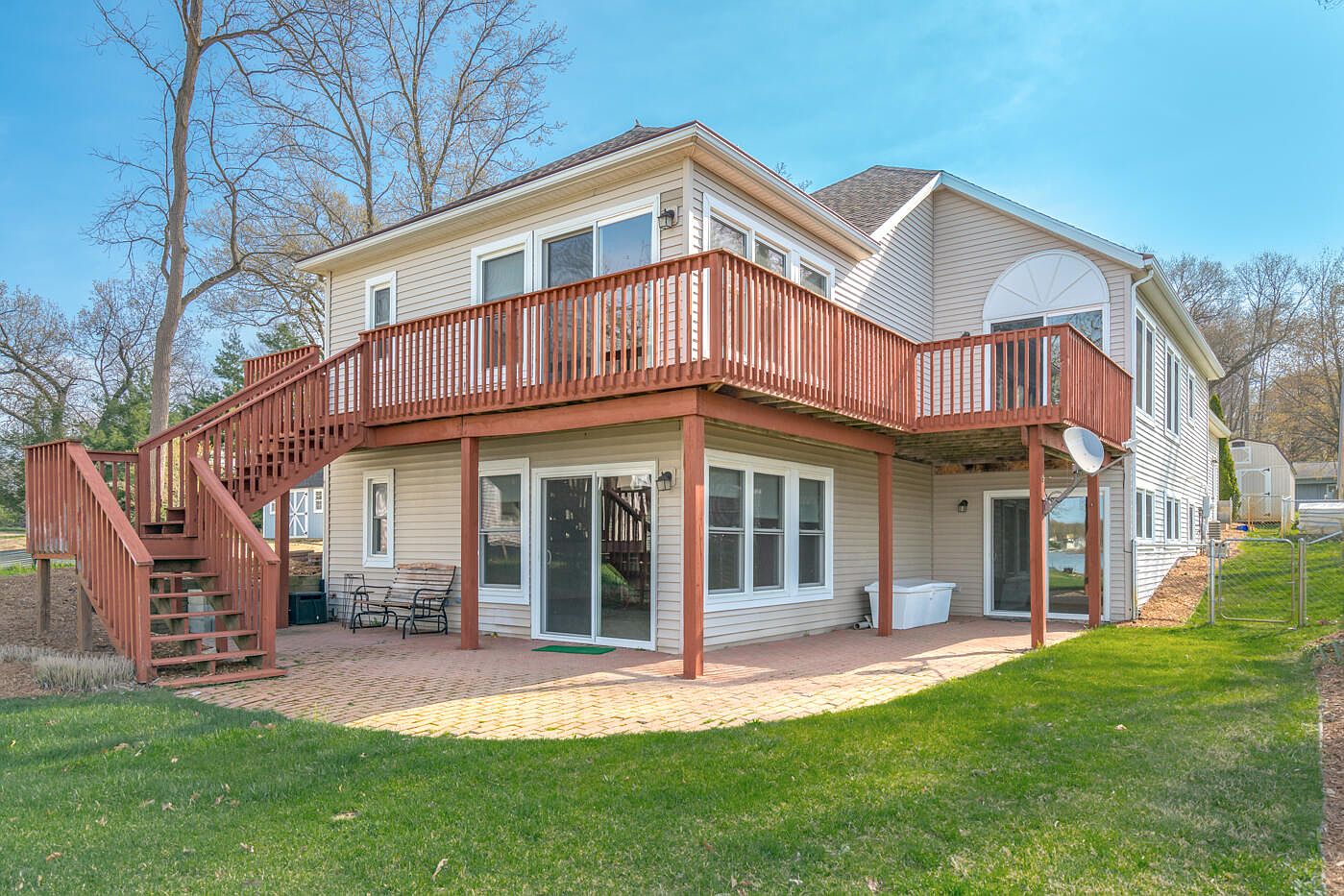 1337 E Crooked Lake Dr, Kalamazoo, MI 49009 MLS 23011910 Zillow