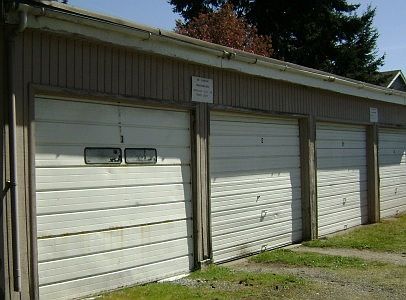 2nd image of 6002 S Oakes St