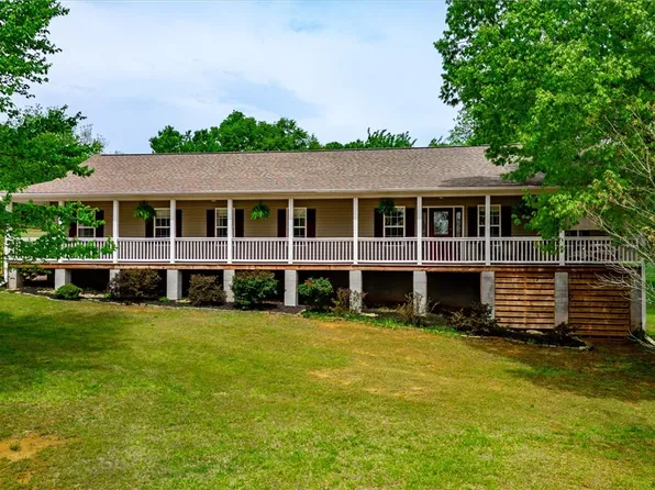 466 Mile Creek Rd, Pickens, SC 29671