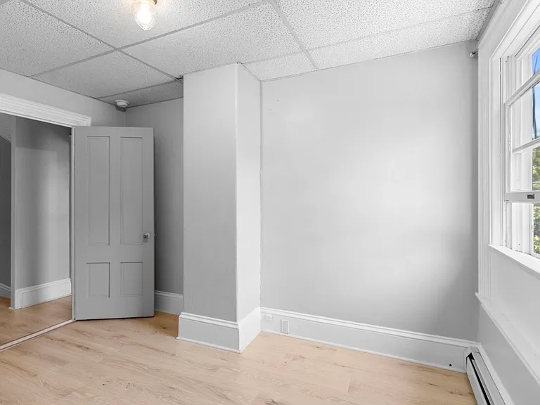30 Granite St — Photo 10