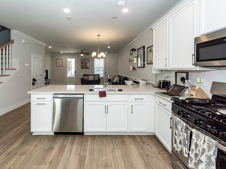 513 Green Fern Dr — Photo 11
