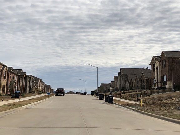 5th image of 5833 Burgundy Rose Dr
