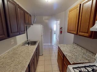 3208 28th St SE APT 3, Washington, DC 20020