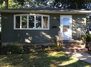 221 Clark Blvd, Massapequa Park, NY 11762