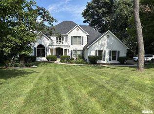 25 Forest Rdg, Springfield, IL 62712