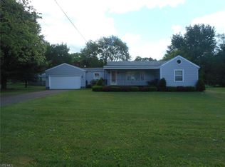 2349 Ridgewood Ave, Niles, OH 44446