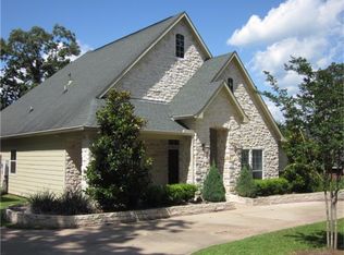 2415 Mustang Dr, Conroe, TX 77384