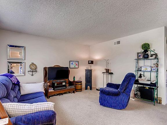 4th image of 9255 E Lehigh Ave APT 201
