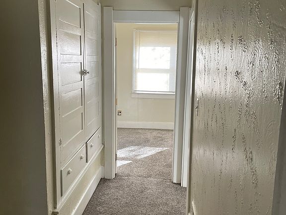 5th image of 1088 Tecumseh St