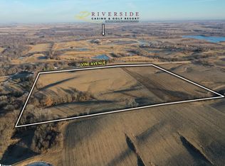 Vine Ave, Riverside, IA 52327
