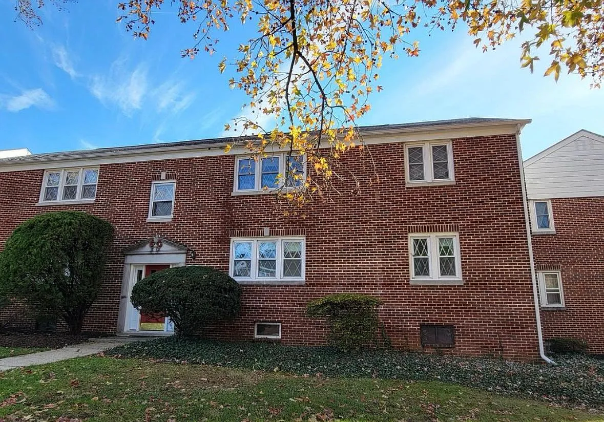 131 Cherry Parke — Photo 1