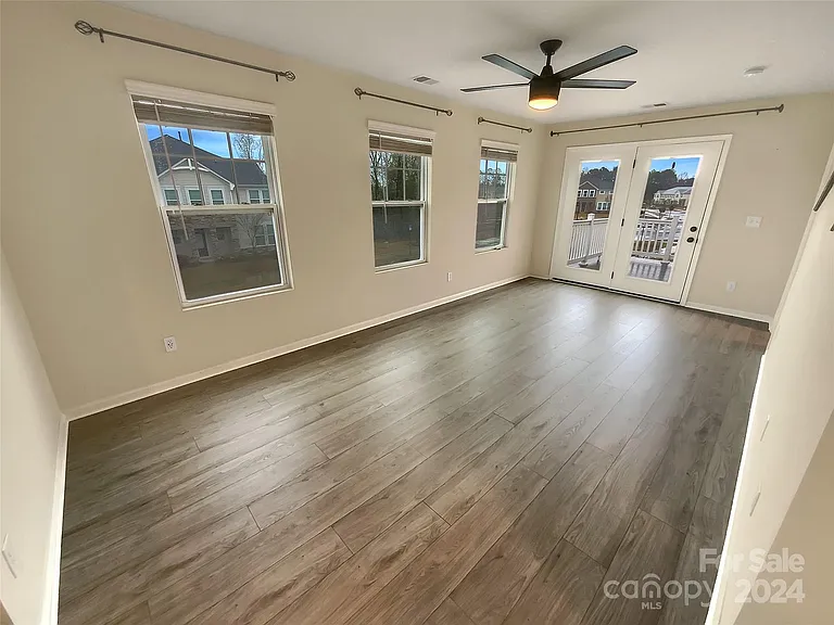 11052 Chalkbark Ln — Photo 12