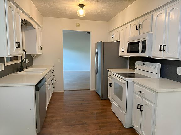 4th image of 1807 W Swan Street