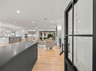 5658 Del Monte Dr, Houston, TX 77056