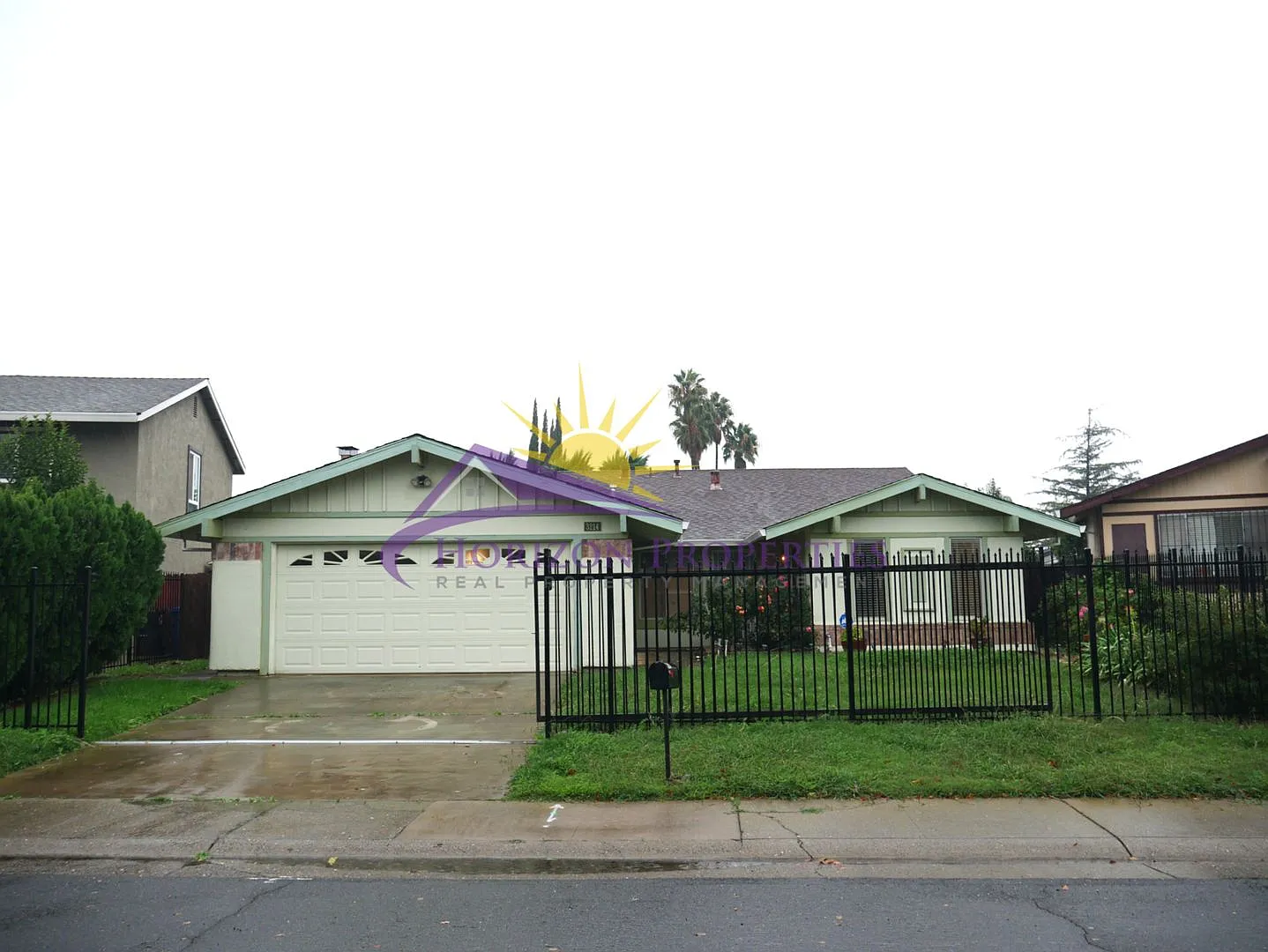 3214 Pegasus Way photo 1
