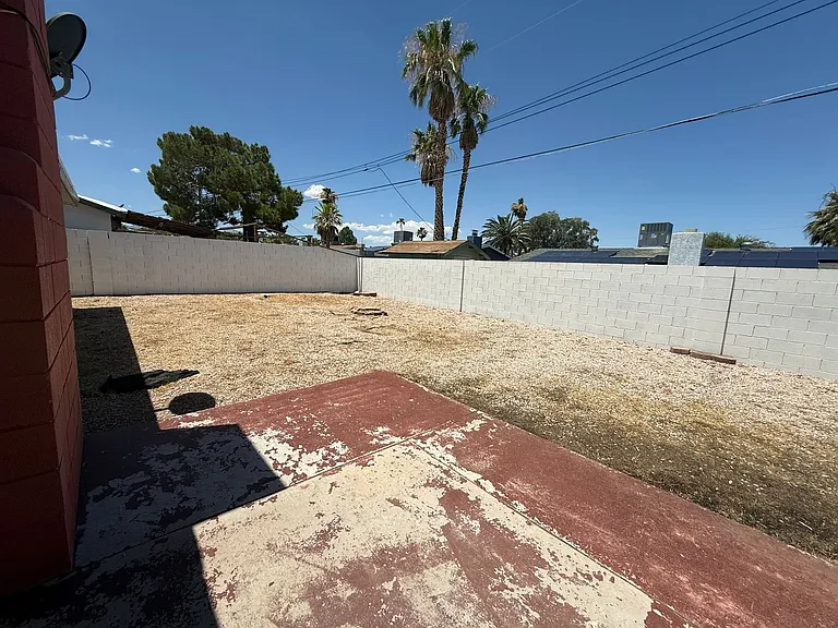 5908 Carmen Blvd — Photo 17