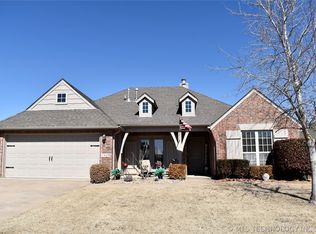 1624 E Edgewater St, Broken Arrow, OK 74012
