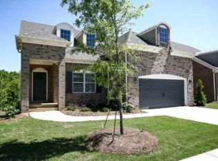 102 Meridian Dr, Woodstock, GA 30188
