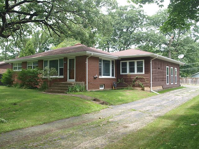 1st image of 17842 W Blackhawk Dr