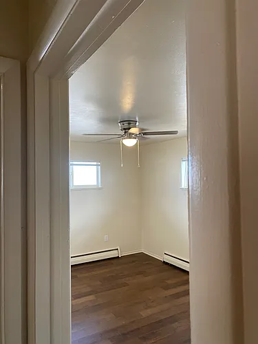 Central location | Lots of natural light Photo 1