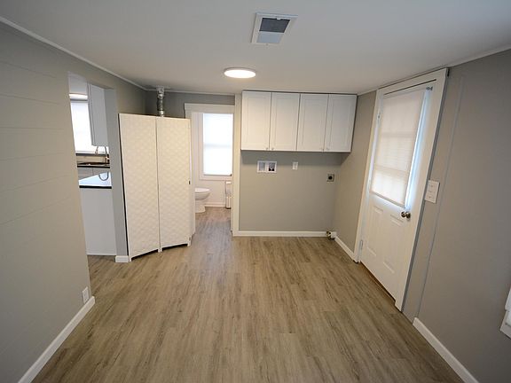 Back entry with laundry