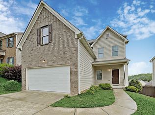 728 Rockingham Dr, Lithia Springs, GA 30122