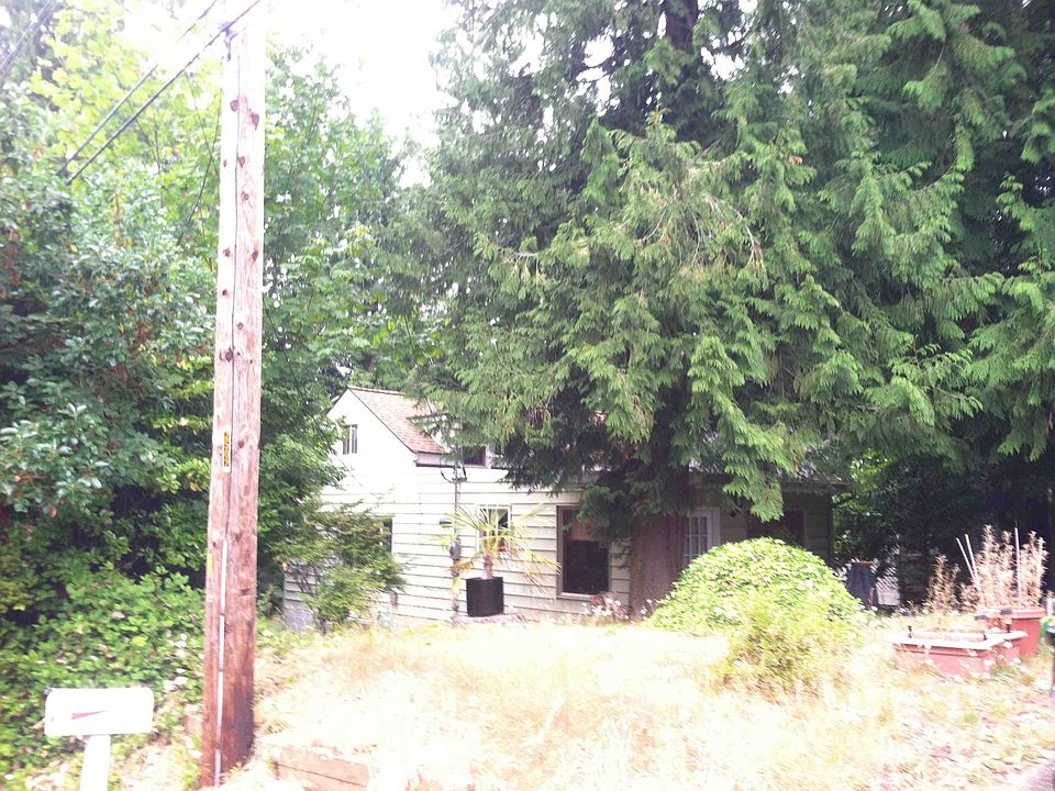 2nd image of 9000 25th Ave NE