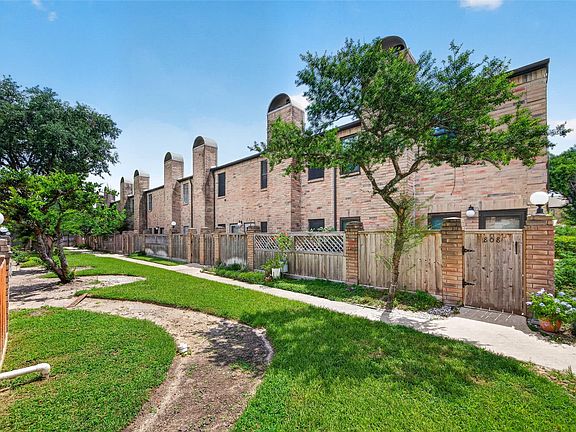 4th image of 9850 Pagewood Ln APT 807