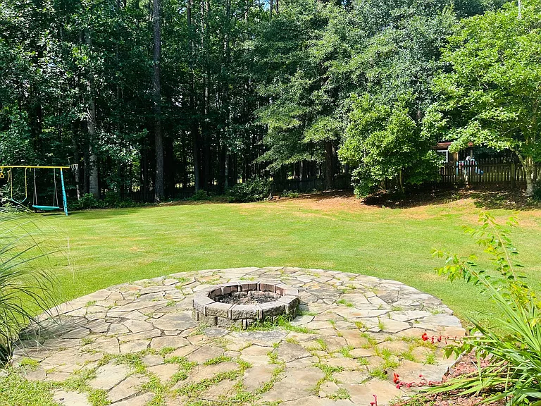 55 Tyler Woods Dr — Photo 54