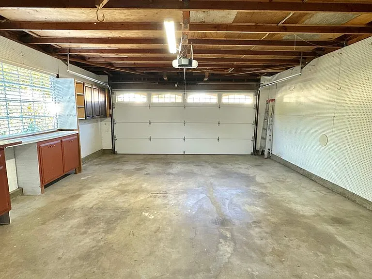 429 Daytona Dr — Photo 27
