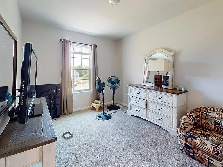 178 Bell Ct — Photo 18